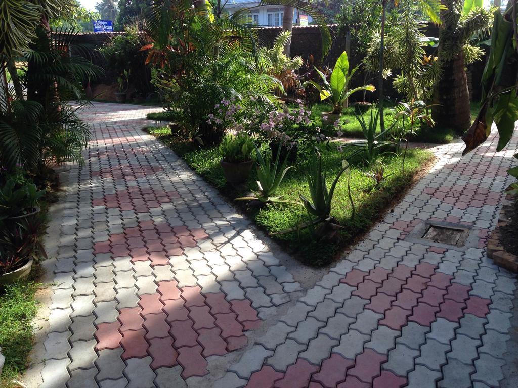 Tropical Beach House Hikkaduwa Exterior photo