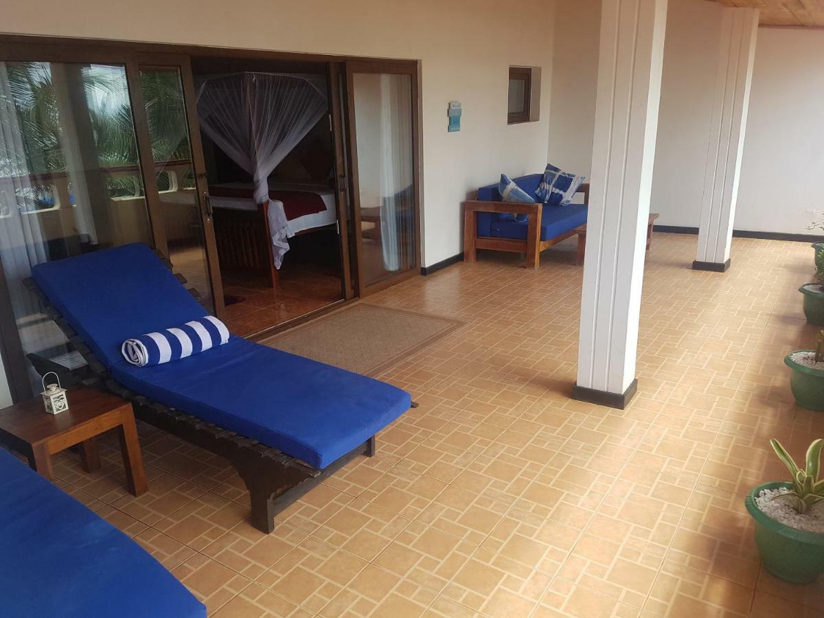 Tropical Beach House Hikkaduwa Exterior photo