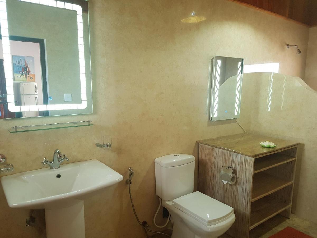 Tropical Beach House Hikkaduwa Exterior photo